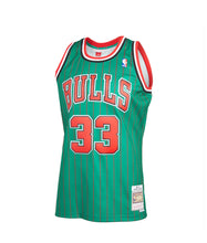 Load image into Gallery viewer, Men’s Mitchell & Ness Scottie Pippen Chicago Bulls Green NBA Hardwood Classics Swingman Jersey