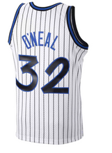 Load image into Gallery viewer, Men's Mitchell & Ness Shaquille O'Neal Orlando Magic White Pinstripe NBA Hardwood Classics Swingman Jersey