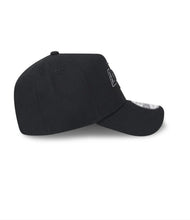 Load image into Gallery viewer, Los Angeles Kings New Era 9FORTY A-Frame Black Snapback NHL Adustable Hat
