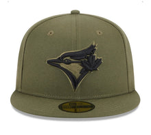 Load image into Gallery viewer, Toronto Blue Jays Green New Era 59Fifty 2023 Armed Forces On Field Fitted MLB Hat
