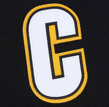 Load image into Gallery viewer, Men&#39;s Mitchell &amp; Ness Pittsburgh Penguins Mario Lemieux Black 1996-97 Captain&#39;s Patch Blue Line Vintage NHL Jersey
