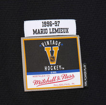 Load image into Gallery viewer, Men&#39;s Mitchell &amp; Ness Pittsburgh Penguins Mario Lemieux Black 1996-97 Captain&#39;s Patch Blue Line Vintage NHL Jersey
