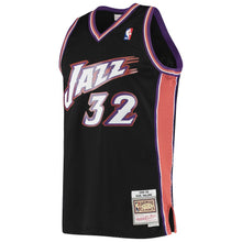 Load image into Gallery viewer, Men&#39;s Mitchell &amp; Ness Karl Malone Utah Jazz Black NBA Hardwood Classics Swingman Jersey
