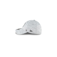 Load image into Gallery viewer, Las Vegas Raiders New Era NFL Sideline Cap
