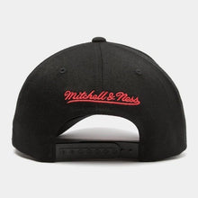 Load image into Gallery viewer, Men&#39;s Mitchell &amp; Ness Red Ball Black Toronto Raptors Snap-back Hat ( slightly curved brim)
