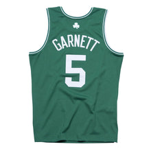 Load image into Gallery viewer, Men&#39;s Mitchell &amp; Ness Kevin Garnet Boston Celtics Green NBA Hardwood Classics Swingman Jersey
