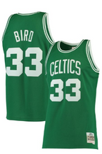 Load image into Gallery viewer, Men&#39;s Boston Celtics Larry Bird Mitchell &amp; Ness Green 1985-86 Hardwood Classics Swingman Jersey
