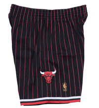 Load image into Gallery viewer, Men&#39;s Chicago Bulls Mitchell &amp; Ness Alternate Hardwood Classics Swingman Black Basketball Shorts
