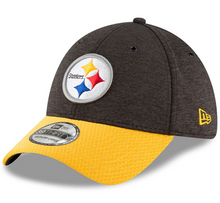 Load image into Gallery viewer, Pittsburgh Steelers New Era 2018 NFL Sideline Home Official 39THIRTY Flex Hat – Black/Gold
