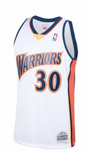 Load image into Gallery viewer, Men&#39;s Mitchell &amp; Ness Stephen Curry Golden State Warriors White NBA Hardwood Classics Swingman Jersey
